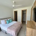 Comodo Apto Acceso Directo A Playa Cartagena