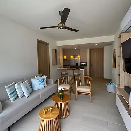 Apartamento Comodo Apto Acceso Directo A Playa *